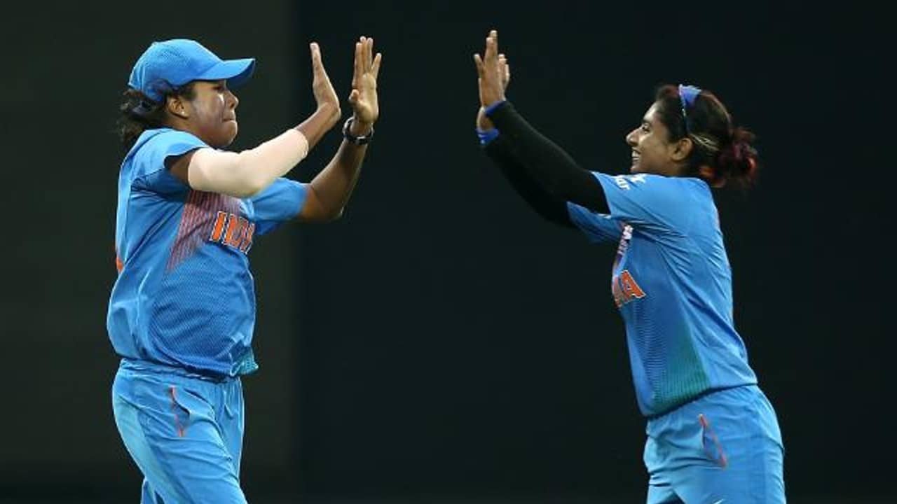 Womens Premier League: ঝুলনকে কোচ হওয়ার প্রস্তাব সৌরভের দিল্লির