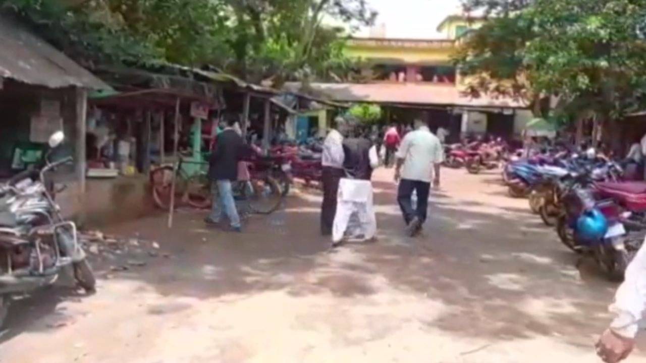 Medinipur Physical Harassment: বাড়িতে ঢুকে জোর করে আমার ছেলের প্যান্ট খোলে, যৌন হেনস্থার অভিযোগ খোদ পুলিশ কর্তার বিরুদ্ধে