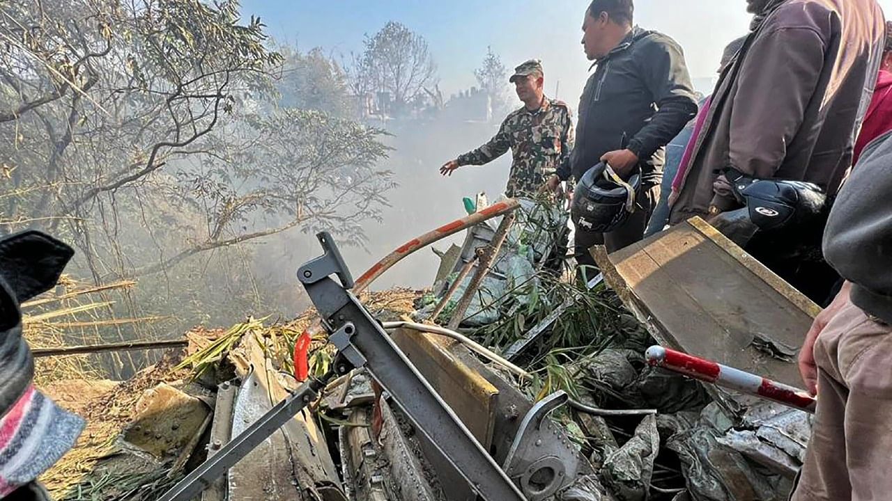 রবিবার, ৬৮ যাত্রী এবং ৪ ক্রু সদস্য নিয়ে নেপালের পোখরায় ভেঙে পড়ল ইয়েতি এয়ারলাইন্সের একটি বিমান। 