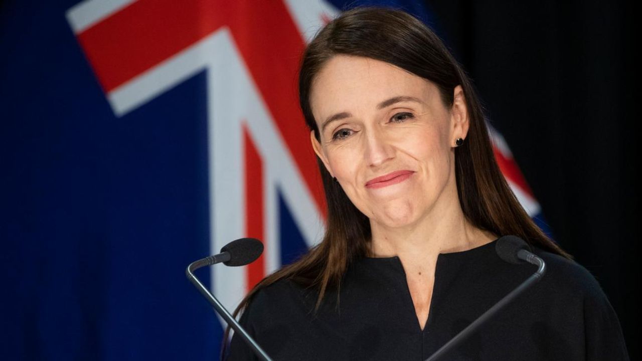 New Zealand PM Jacinda Ardern: 'আমিও মানুষ...', চোখে জল নিয়েই ইস্তফা ঘোষণা নিউজিল্যান্ডের প্রধানমন্ত্রীর