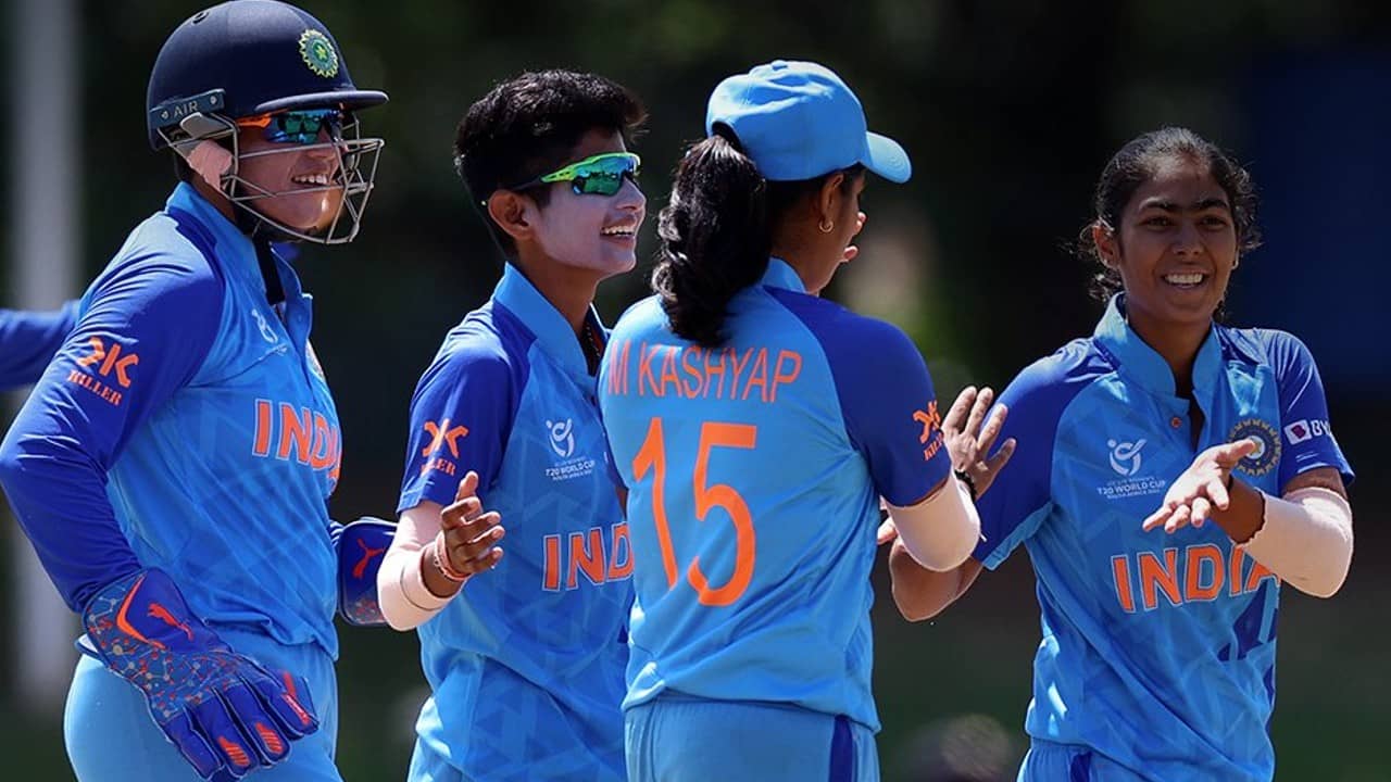 Parshavi Chopra: ট্রফি জিতলে কি আক্ষেপ মিটবে? শেন ওয়ার্ন ভক্ত আজ ভারতের ভরসা...