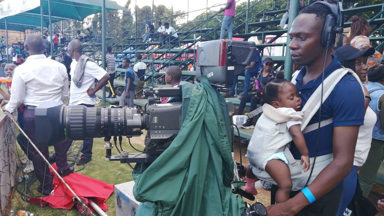 Zimbabwe Cricket: এমন বাবা আর কে হবেন? স্তম্ভিত ক্রিকেট দুনিয়া!