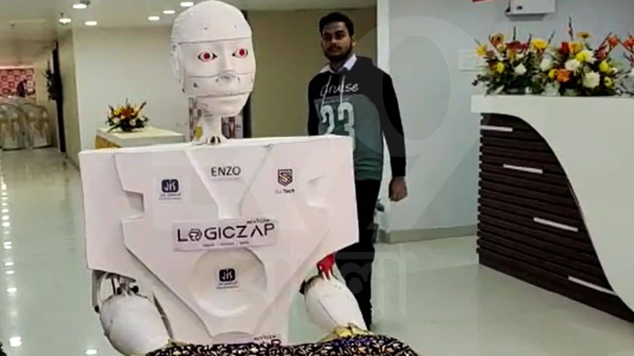 Robot Nurse: ওষুধ, ইঞ্জেকশন দেবে ৫ ফুটের রোবট, নতুন চমক মধ্যমগ্রামের হাসপাতালে