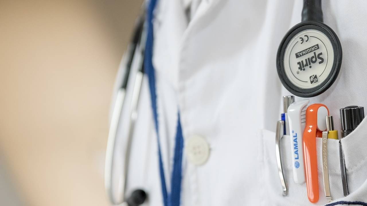 WBHRB Recruitment: রাজ্যের স্বাস্থ্য বিভাগে একাধিক পদে নিয়োগ করা হচ্ছে, জানুন বিশদে