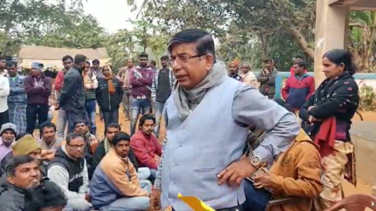 Subhas Sarkar: আবাস নিয়ে মিথ্যা বললেই তৃণমূল কর্মীদের রামধোলাই দেওয়ার নিদান কেন্দ্রীয় মন্ত্রীর