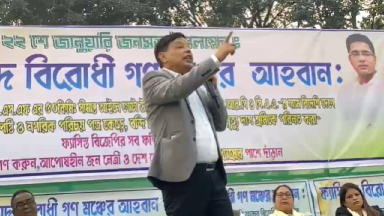 Jalpaiguri TMC Clash: তৃণমূল কোম্পানি ভাল, প্রোডাক্ট ভাল, তবে ফেরিওয়ালা খারাপ, কার দিকে ইঙ্গিত তৃণমূল নেতার?