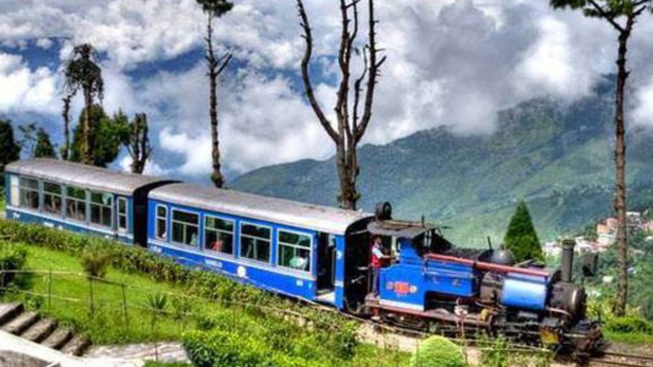 Darjeeling Toy Train: দার্জিলিং ভ্রমণে গিয়ে জয় রাইডের খোঁজ করবেন না এই সাতদিন, আজমেঢ় যাত্রীদের জন্য সুখবর রেলের