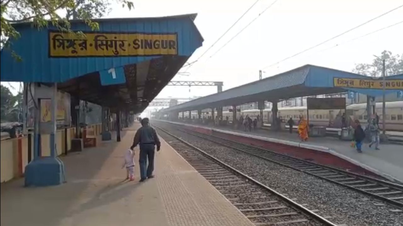 Train Cancel: রবি থেকে সোম হুগলি শাখায় বাতিল থাকবে একাধিক ট্রেন, সপ্তাহের শেষে যাত্রী দুর্ভোগের আশঙ্কা