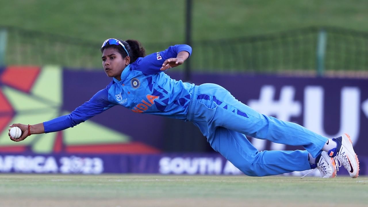 ICC Women's U19 T20 World Cup: মেয়েকে ক্রিকেটার বানাতে গিয়ে ডাইনি অপবাদ জুটল মায়ের