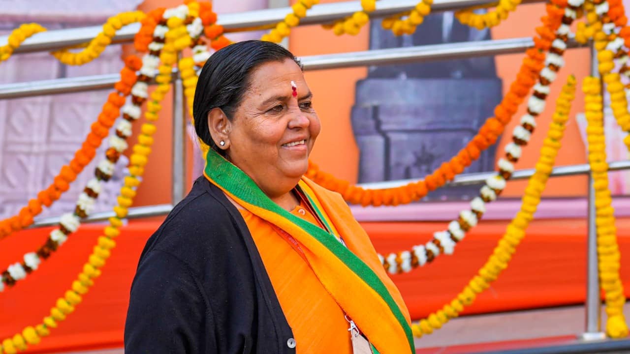 Uma Bharti : তিনদিন মন্দিরেই আশ্রয় নিলেন উমা ভারতী, কারণ জানেন?