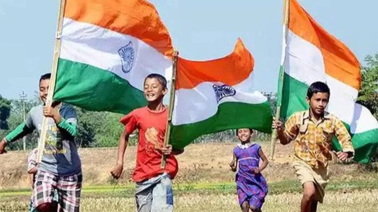 Republic Day 2023: ভিক্ষা ছেড়ে প্রজাতন্ত্র দিবসের প্যারেড! লখনউয়ের ৪৫ বাচ্চা ফিরছে জীবনের ছন্দে