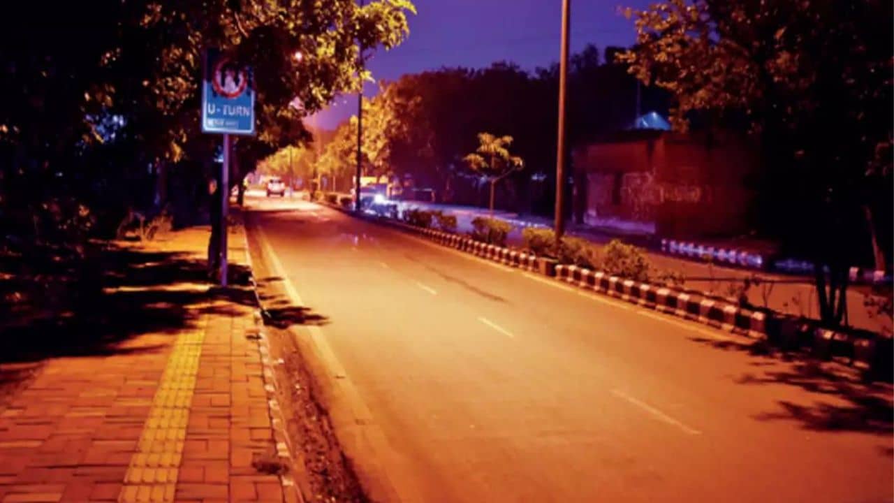 Crime News: টলতে টলতে বাড়ি ফিরছিল, প্রতিবেশী একটা কথা বলতেই যা করল কিশোর... শিউরে ওঠার মতো ঘটনা