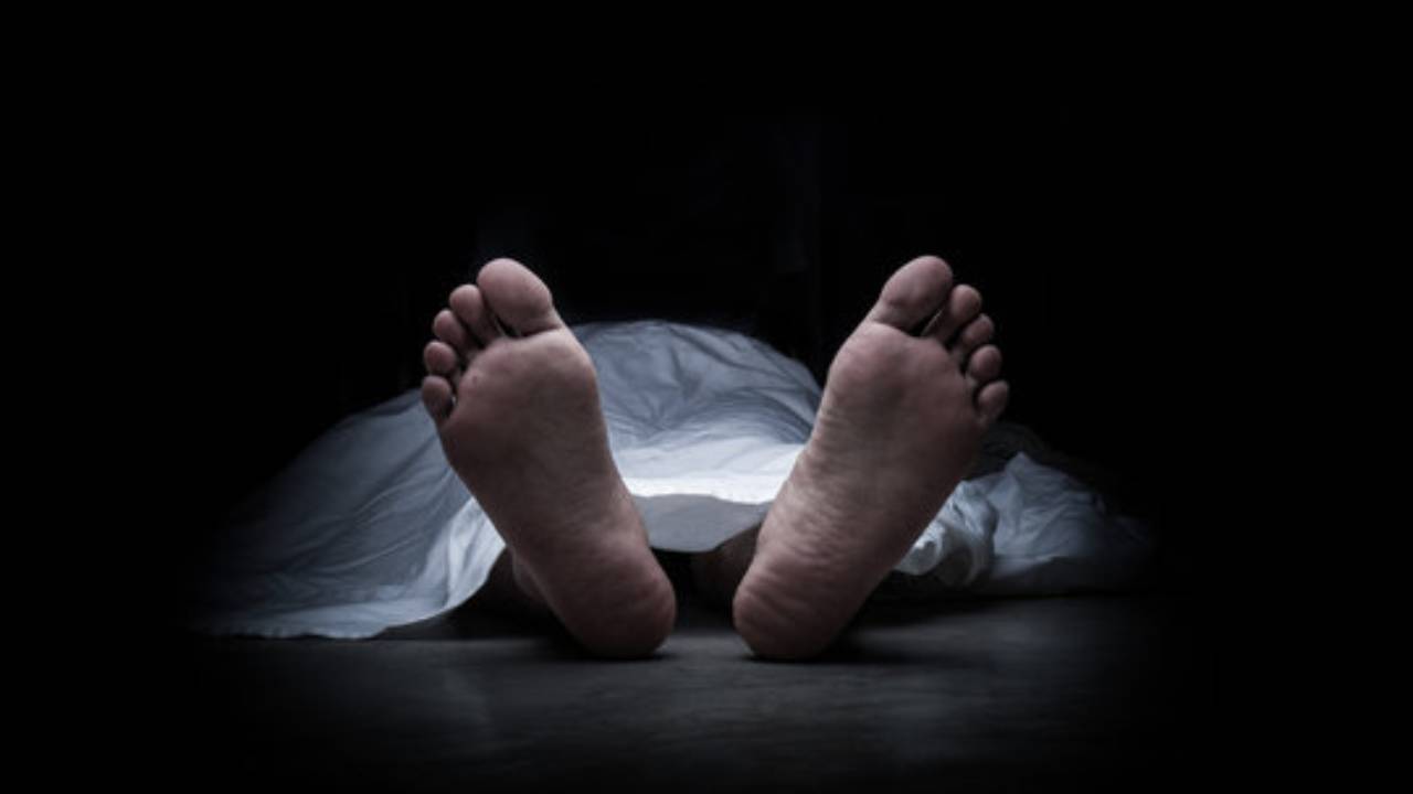 Body found: মদ্যপ যুবককে রাতে টেনে তোলা হয়েছিল, সেই নালাতেই মিলল দেহ