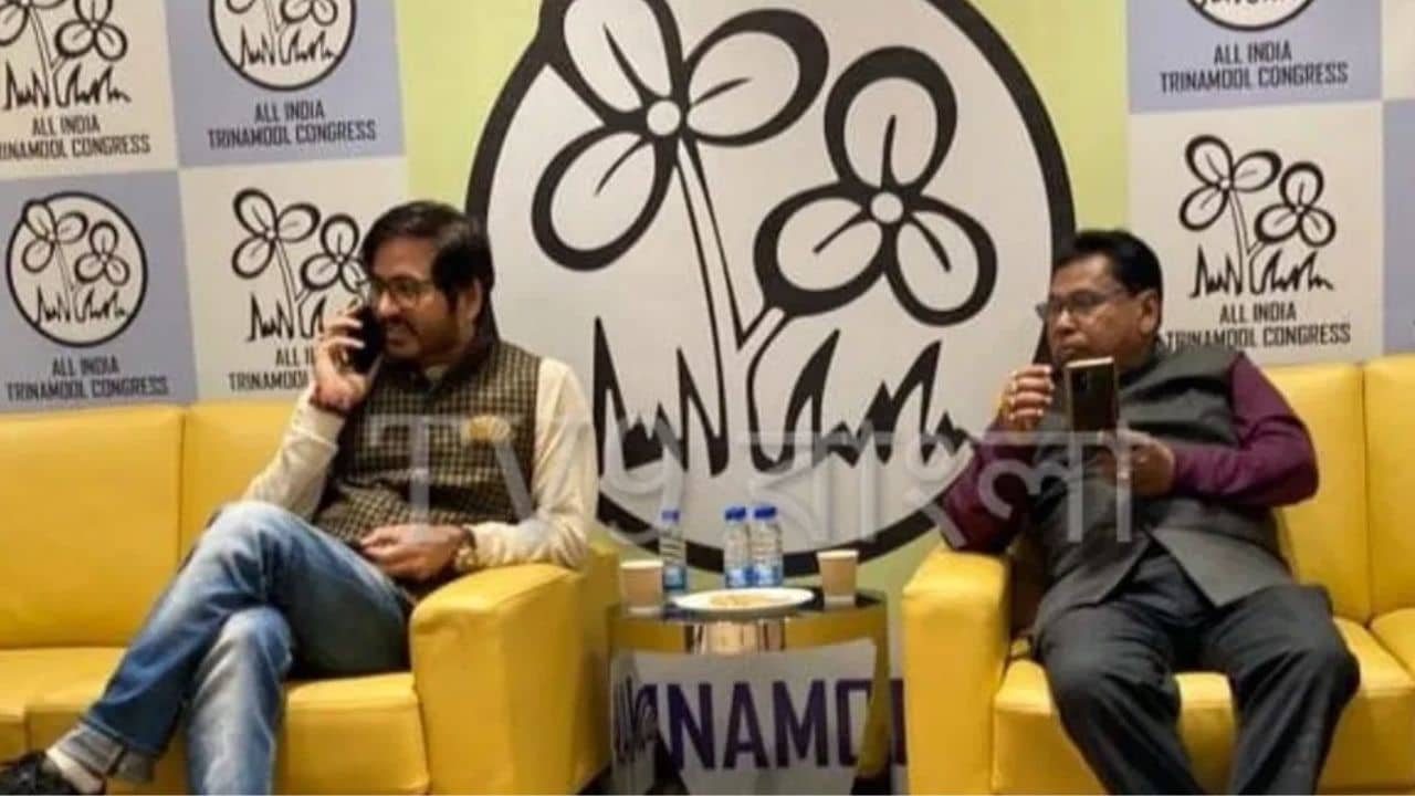 Hiran Chatterjee: অভিষেকের সঙ্গে দীর্ঘক্ষণ কথা..., হিরণের ভাইরাল ছবি নিয়ে চাঞ্চল্যকর দাবি অজিত মাইতির