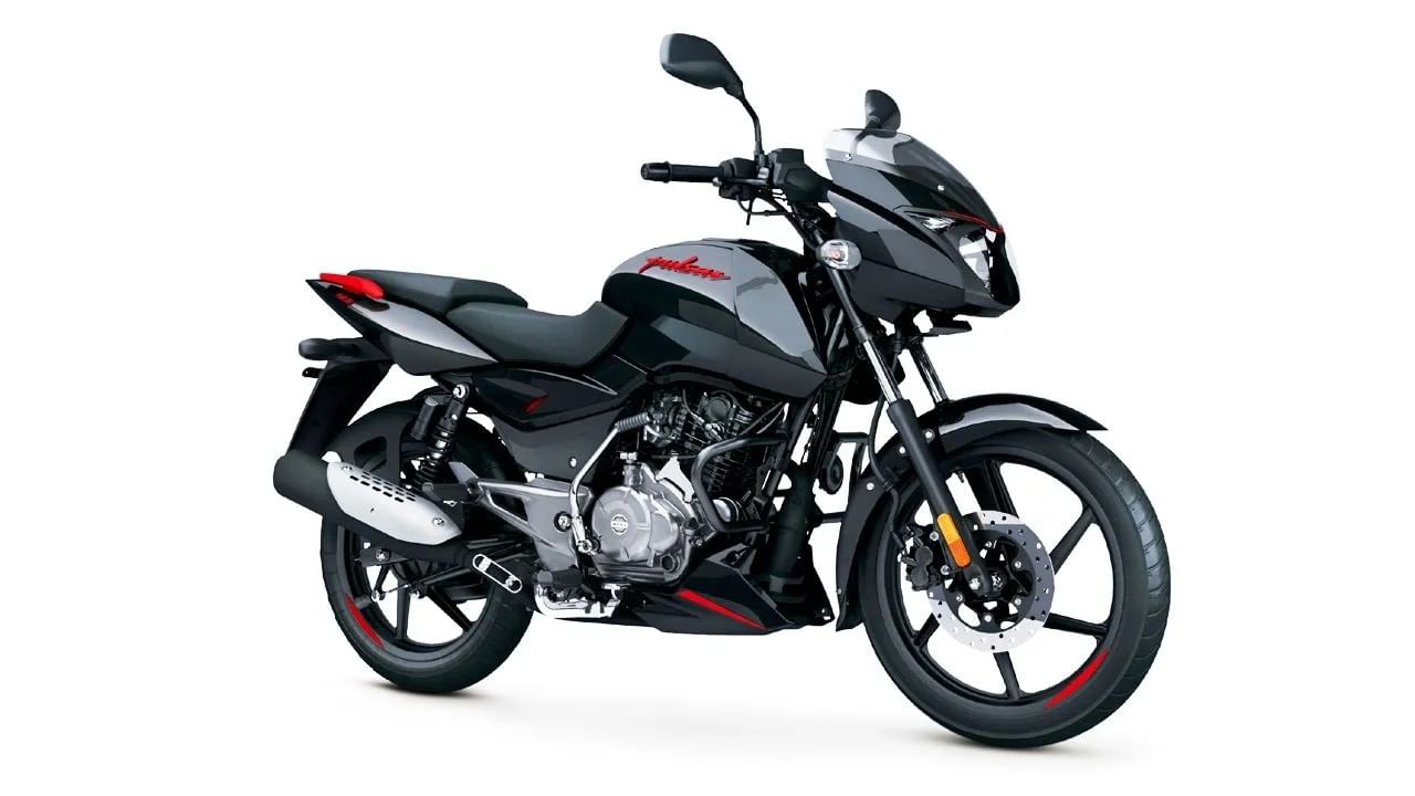 Bajaj Auto has also launched a carbon fiber version of its Pulsar 125cc range.  This new version of the Pulsar 125 is available in single-seater and two-seater versions.  It has carbon fiber graphics on the front fender, tank and rear cover.