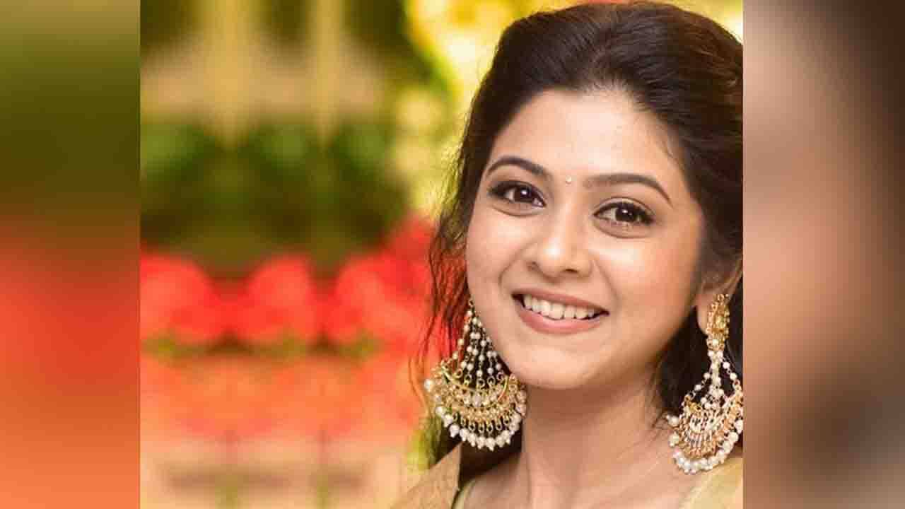 Payel Dey: মা কালীর চরিত্রে পায়েল দে, বললেন, সংসারে থেকেও মাকে ডাকা যায়...