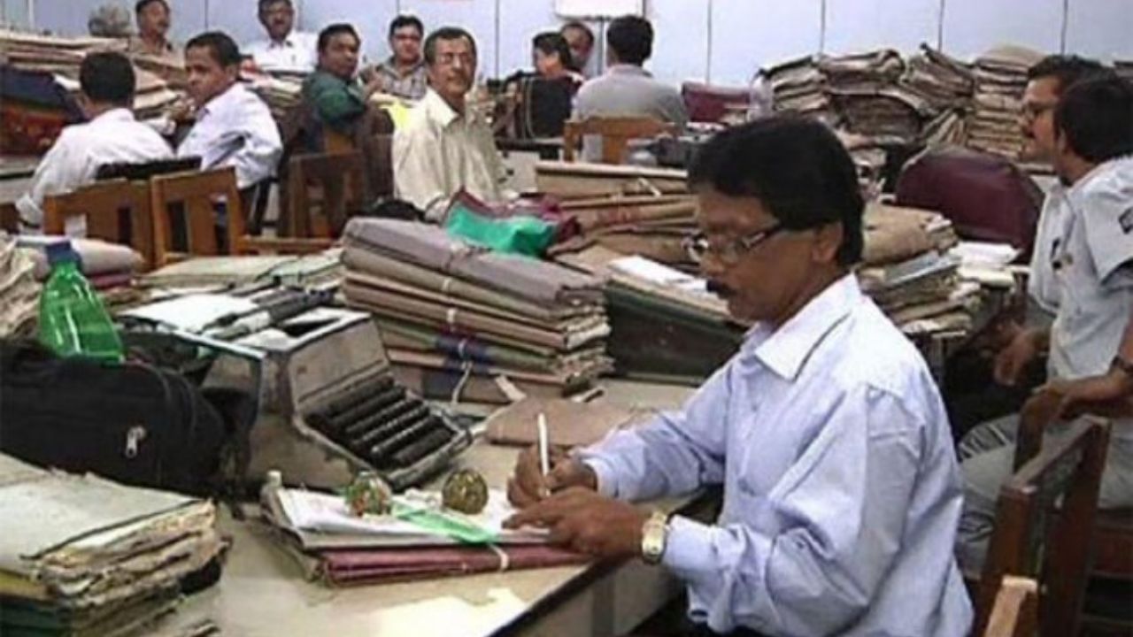 নির্বাচন পদ্ধতি- লিখিত পরীক্ষা ও ইন্টারভিউয়ের মাধ্যমে এই শূন্যপদে নিয়োগ করা হবে।