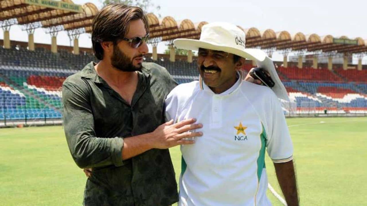 Javed Miandad: বাঘ থেকে বেড়াল! ভারতকে নিয়ে মন্তব্যের সাফাই দিলেন পাক কিংবদন্তি