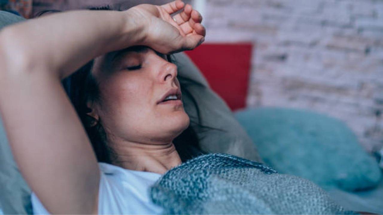 Anemia: খিদে নেই, সারাদিন ধরে ঘুম পায়? আপনি রক্তাল্পতায় আক্রান্ত নন তো!