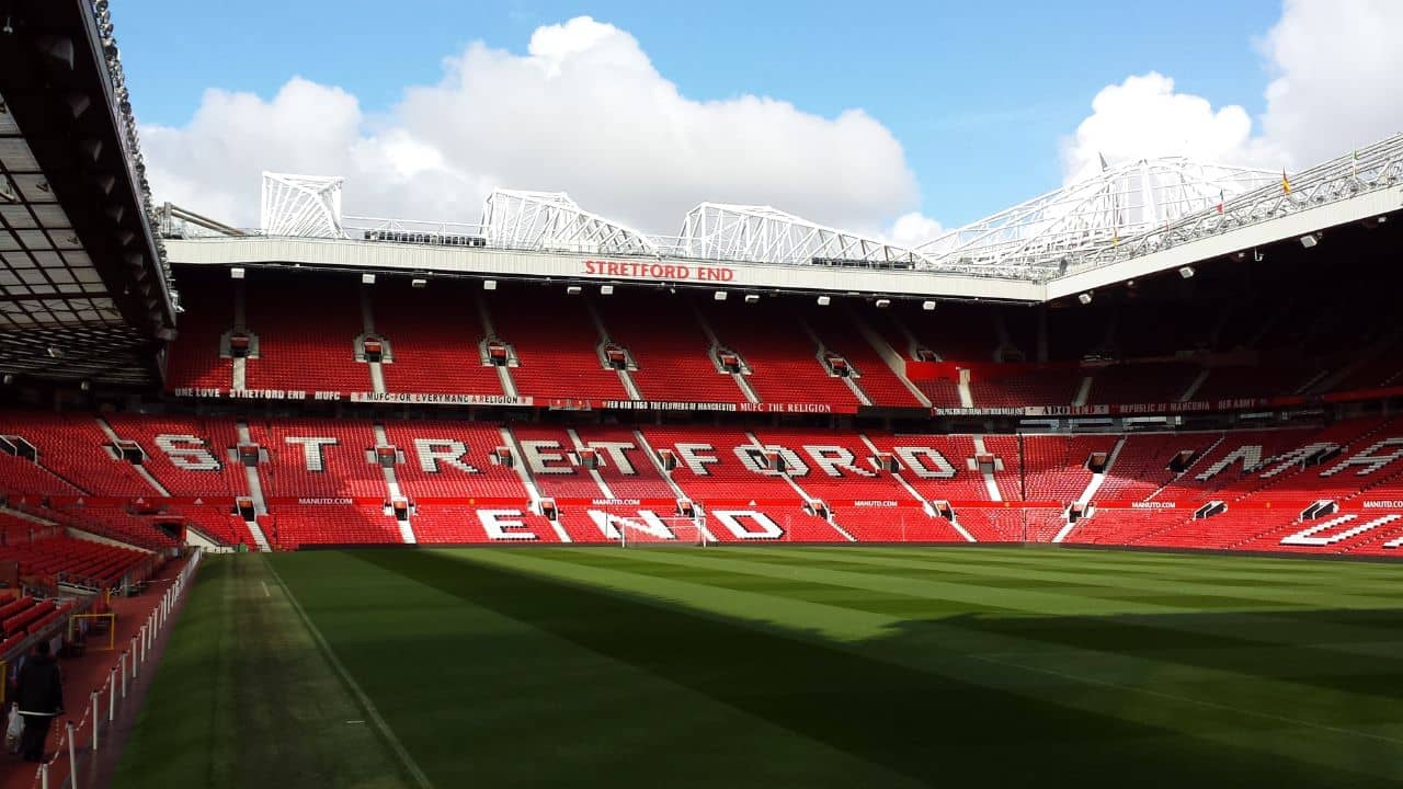 Manchester United: ম্যাঞ্চেস্টার ইউনাইটেড কেনার জন্য টাকার বৃষ্টি! দৌড়ে সৌদি আরব