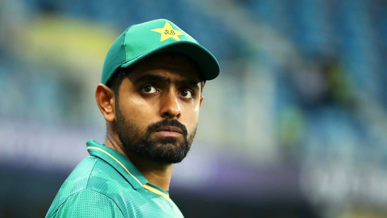 Pakistan Bomb Blast: ম্যাচ চলাকালীন পাশেই বিস্ফোরণ, অল্পের জন্য প্রাণে বাঁচলেন বাবর আজমরা