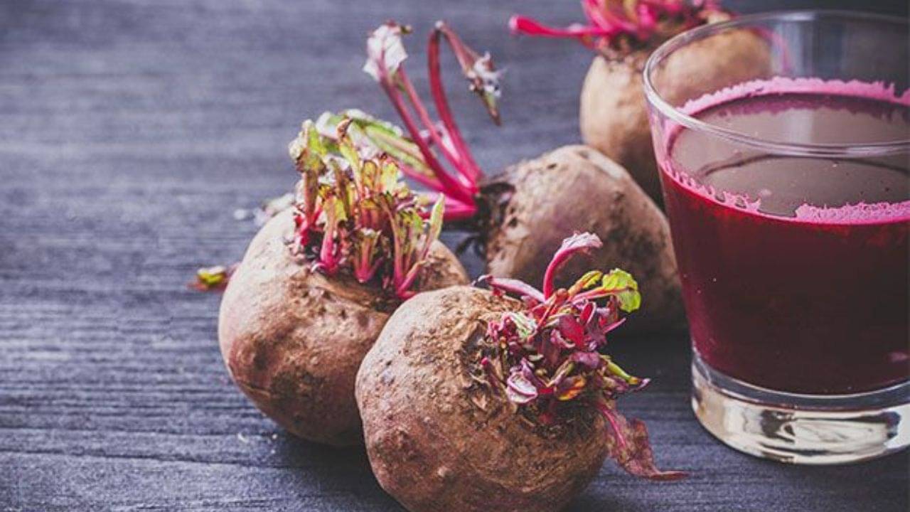 Beetroot For Skin: বলিরেখা পড়ে বুড়িয়ে যাচ্ছে ত্বক? সপ্তাহে ২ বার এই ফেসপ্যাক ব্যবহারেই হবে সব কেল্লাফতে