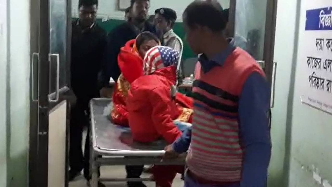 Bomb Blast : স্কুল ছুটির পর খেলায় মেতেছিল তিন খুদে, বল ভেবে বোমা হাতে নিতেই কেঁপে উঠল এলাকা