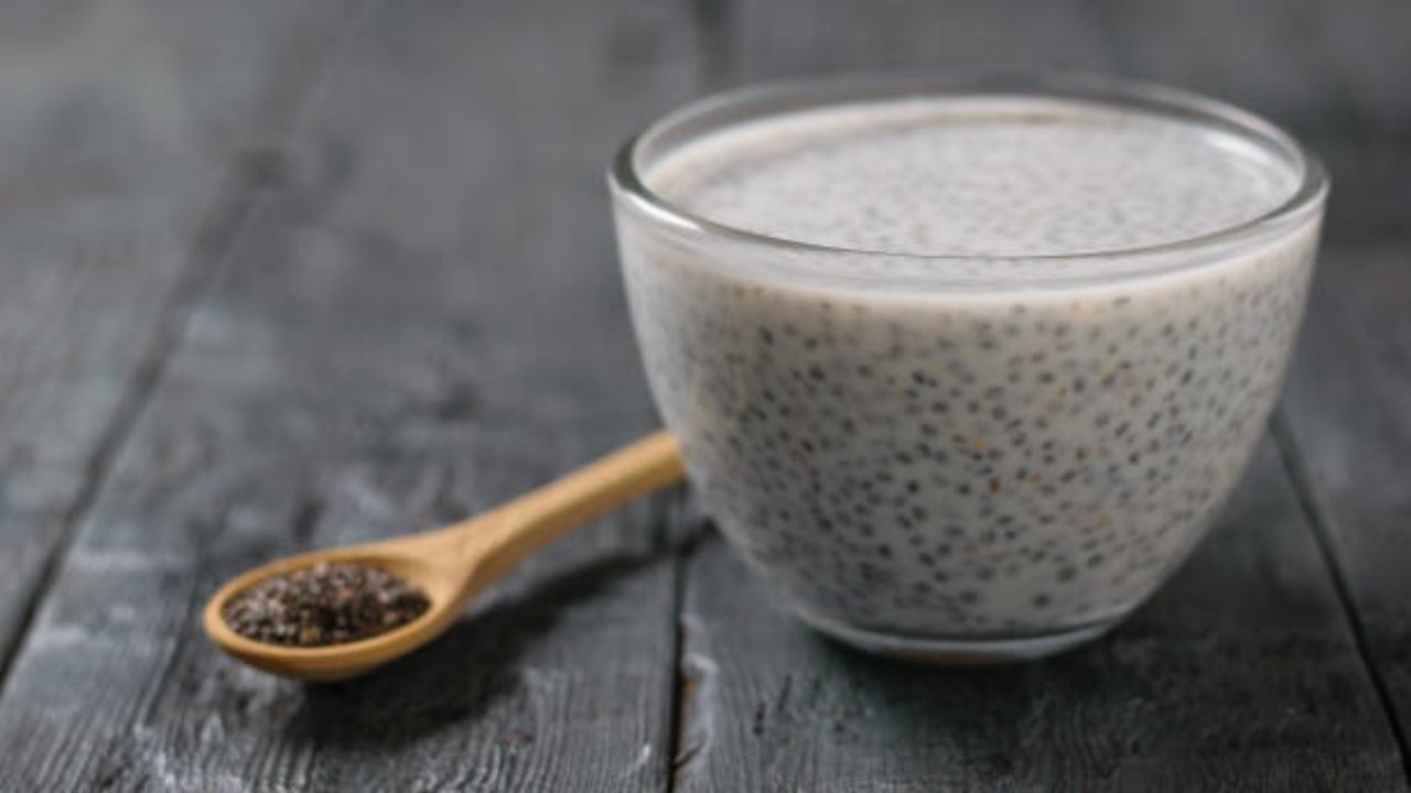 Chia Seeds রোজ ব্রেকফাস্টে খান দুধচিয়া, ওজন কমবে ১ সপ্তাহে Bengali