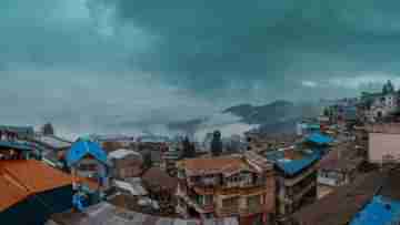 Strike in Darjeeling: মাধ্যমিকের শুরুর দিনেই পাহাড়ে বনধ, পরীক্ষার্থীদের ভোগান্তির আশঙ্কা