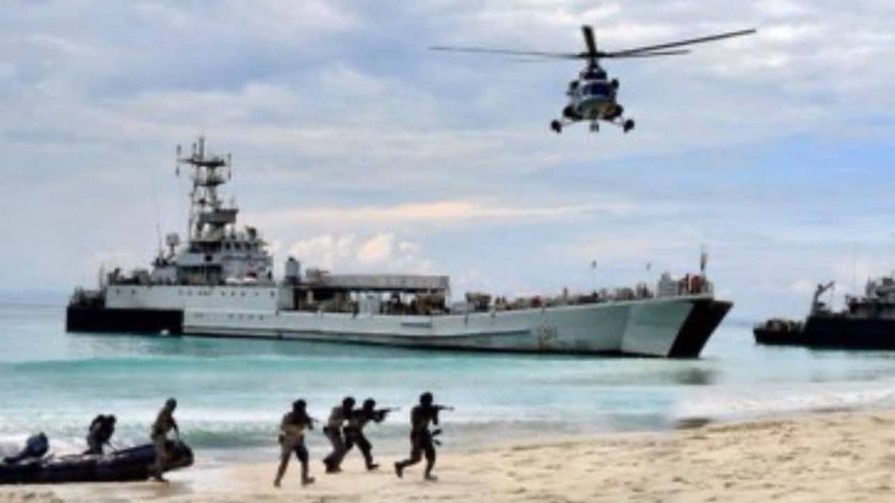 Budget 2023: মাথায় চিন-পাকিস্তান, বাজেটে প্রতিরক্ষা ক্ষেত্রে ব্যাপক বাড়ল বরাদ্দ