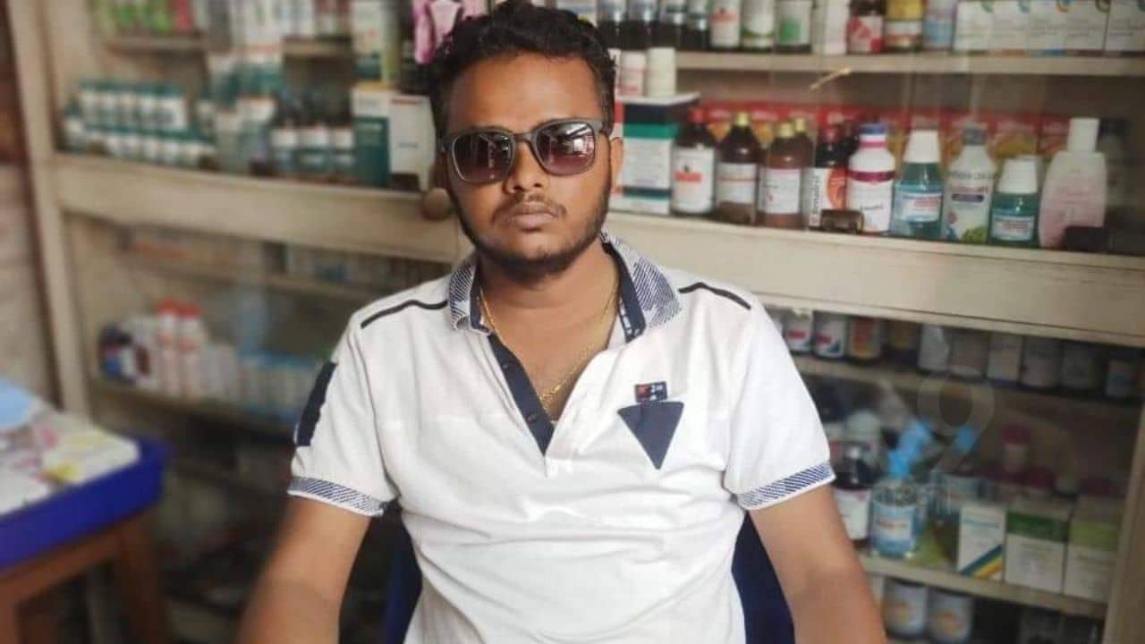 Drug Racket: Drug Racket: খড়্গপুরে আন্তর্জাতিক মাদক চক্র? ভিন রাজ্যের পুলিশ তুলে নিয়ে গেল ফার্মেসির মালিকের ছেলেকে