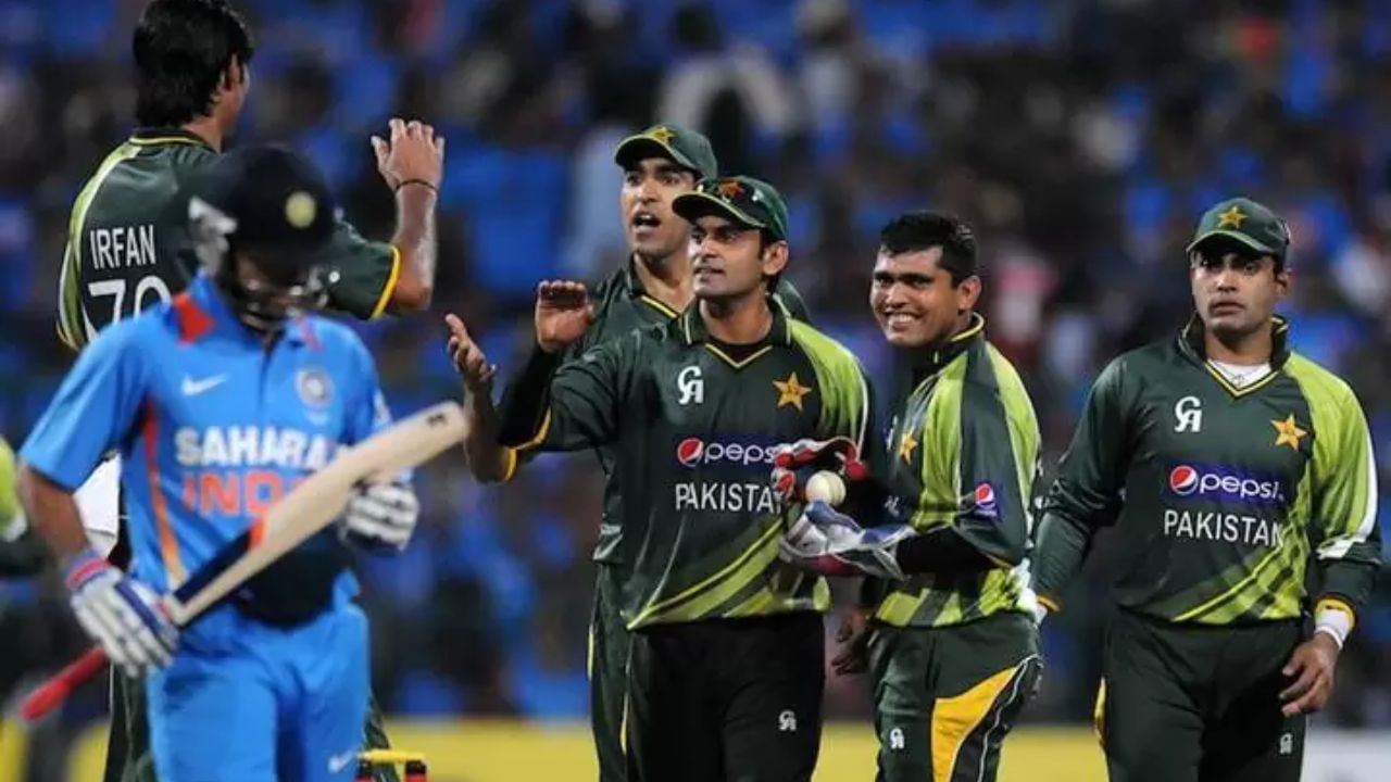 Pakistan Cricket: 'ভারতে খেললে মনে হয়ে দেশেই খেলছি', হঠাৎ কেন এমন বললেন পাক তারকা ক্রিকেটার?