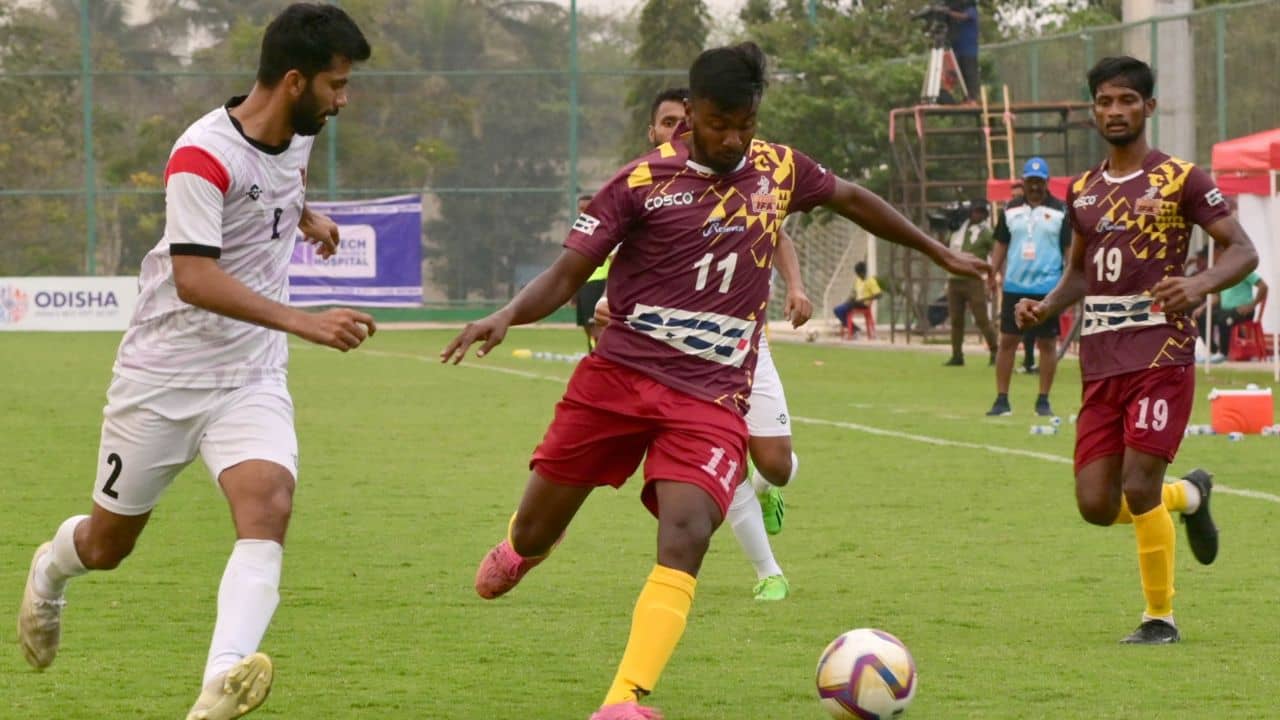 Bengal Football: ক্রীড়ামন্ত্রীর বিস্ফোরণের ২৪ ঘণ্টা পরই চিঠি রাজ্য ফুটবল সংস্থার