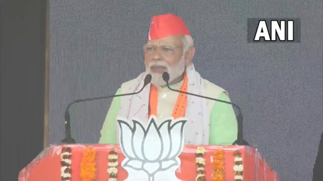 PM Modi In Tripura: 'কেরলে কুস্তি, ত্রিপুরায় দোস্তি', বাম-কংগ্রেসকে একযোগে আক্রমণ মোদীর