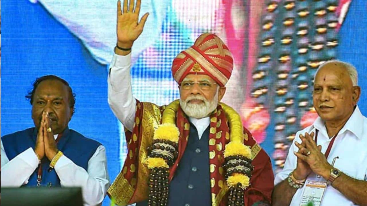 PM Narendra Modi: যাঁরা হাওয়াই চপ্পল পরেন, এবার তাঁরাও..., বিমান পরিবহণ ক্ষেত্রের অগ্রগতিতে আপ্লুত মোদী