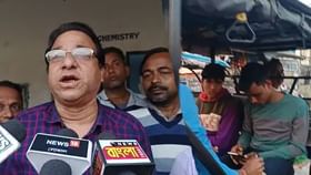Tamluk School : বাসি খাবার খেয়ে পেটে হাত পড়ুয়াদের, ‘অনেক খেয়েছে তাই বমি করছে’, সাফাই হেড মাস্টারের Tamluk School : বাসি খাবার খেয়ে পেটে হাত পড়ুয়াদের, ‘অনেক খেয়েছে তাই বমি করছে’, সাফাই হেড মাস্টারের