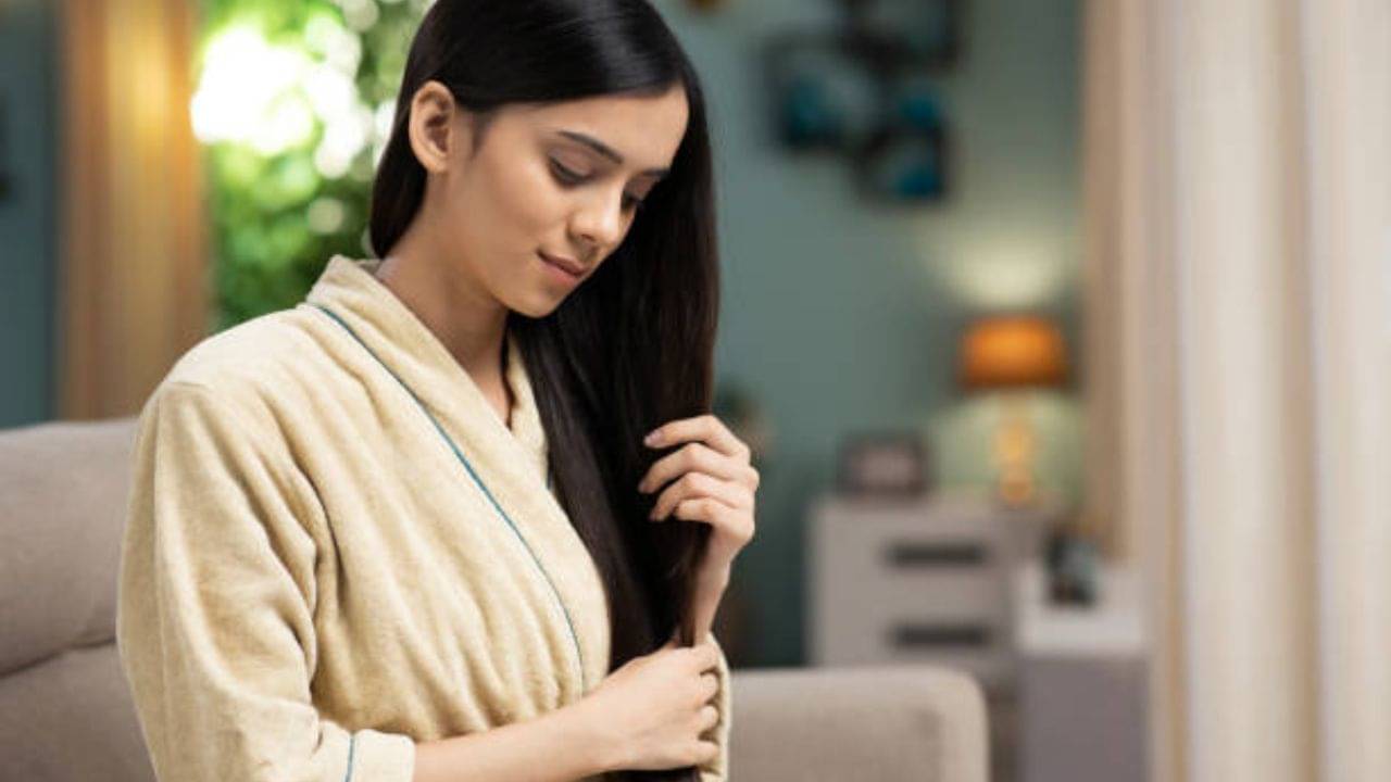 Daily Skin Care: রোজ সকালে উঠে এই কাজ করলেই সোনার মত চমকাবে ত্বক, বাড়বে জেল্লাও