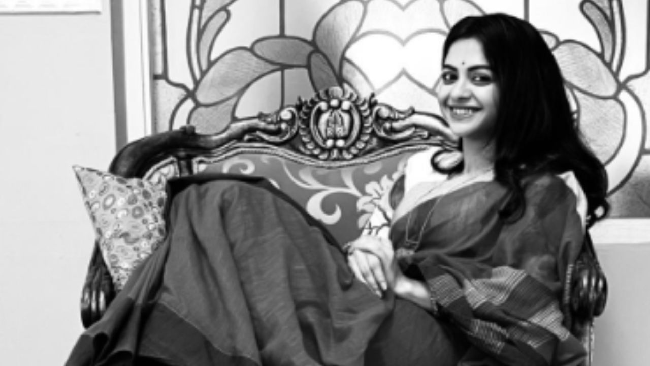 Solanki Roy: অভিনেত্রী হতে চাননি শোলাঙ্কি, 'খড়ি' কতটা পাল্টে দেয় তাঁর জীবন - tollywood actress solanki roy opens up on her on screen character khori | TV9 Bangla