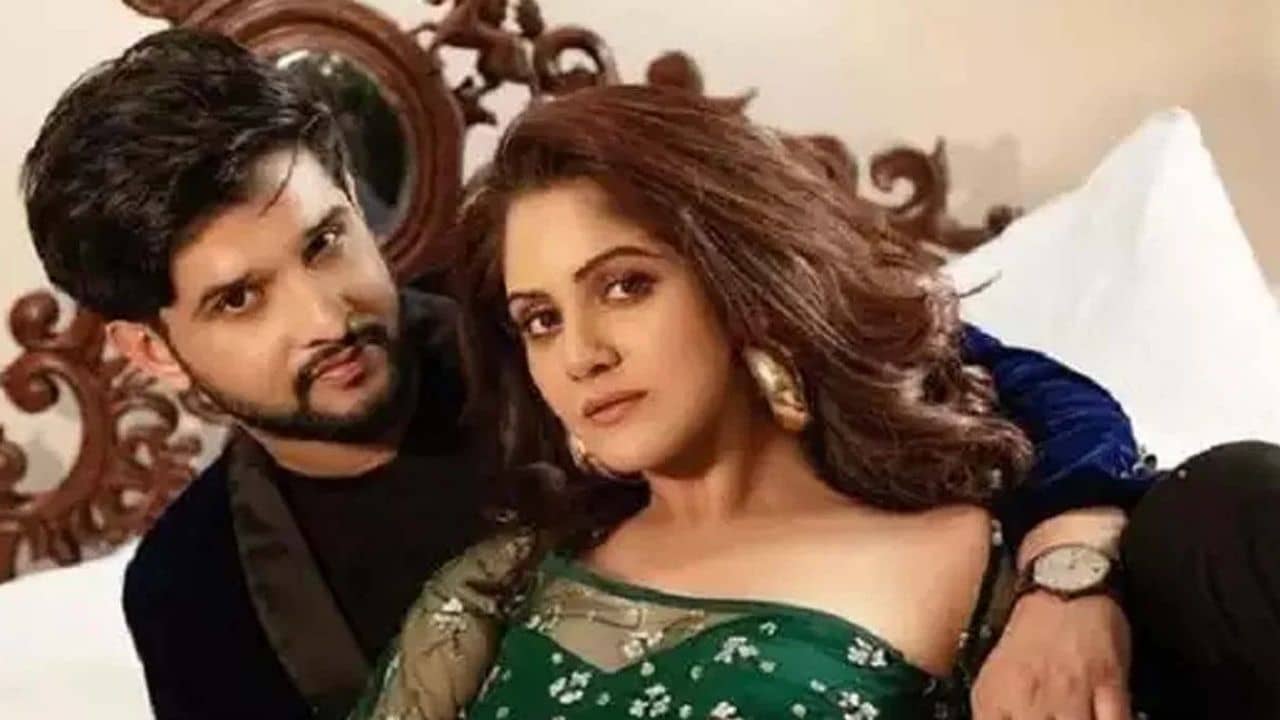 Neel-Trina: চলছে বিচ্ছেদের গুঞ্জন, বিবাহবার্ষিকীতে তৃণার পোস্টে কীসের ইঙ্গিত?