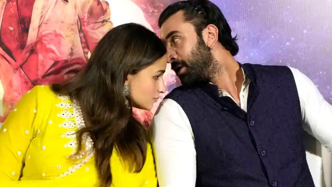 Alia Bhatt: কলকাতায় এসে স্ত্রী আলিয়ার নামে এ কী বলে গেলেন রণবীর!