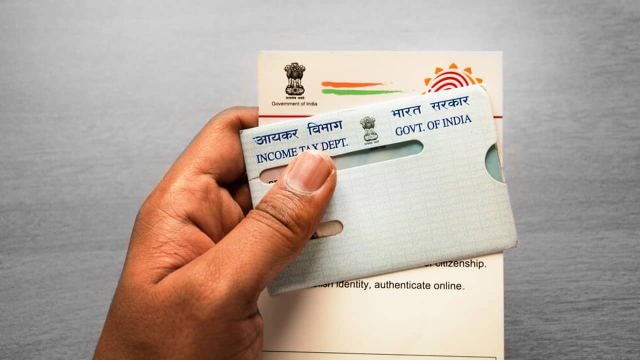 PAN Aadhaar Linking: ডেডলাইন 31 মার্চ, PAN Aadhaar লিঙ্ক করার সহজ পদ্ধতিটা দেখুন, দেরি করলেই জরিমানা