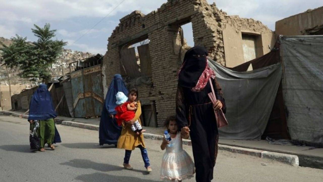 Taliban: রোজ রাতে পশুর মতো অত্য়াচার করত স্বামী, ডিভোর্সের কাগজ ছিড়ে তাঁর কাছেই ফিরতে বলল তালিব শাসক