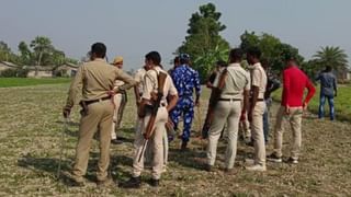 Baruipur: খালি পায়ে প্যারেডে সরকারি স্কুলের পড়ুয়ারা, অত্যন্ত বিরক্ত অধ্যক্ষ বিমান