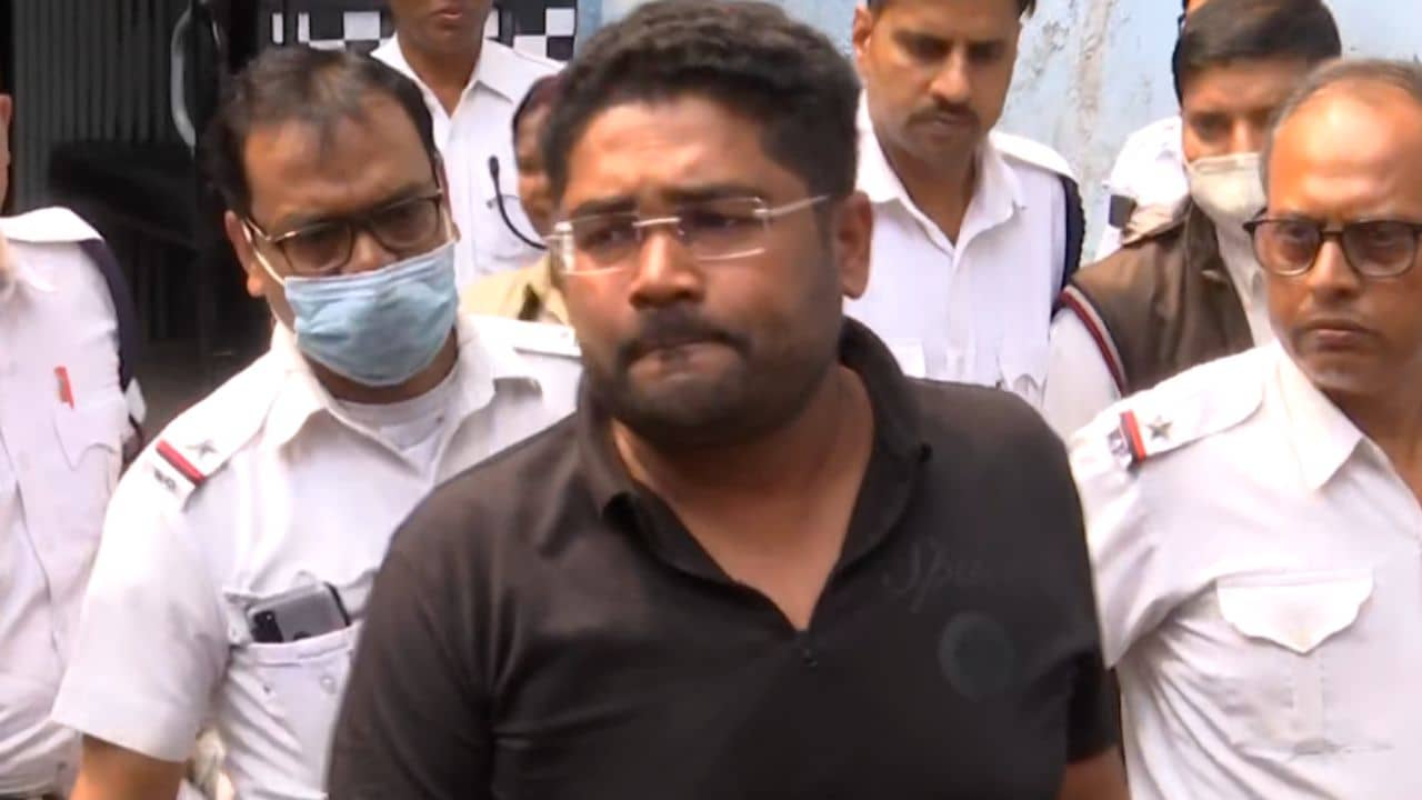 Kuntal Ghosh:  শিয়ালদা স্টেশনে ভেরিফিকেশন, হাসপাতাল থেকে আসত মেডিকেল টিম! রেলেও চাকরি দিত কুন্তল