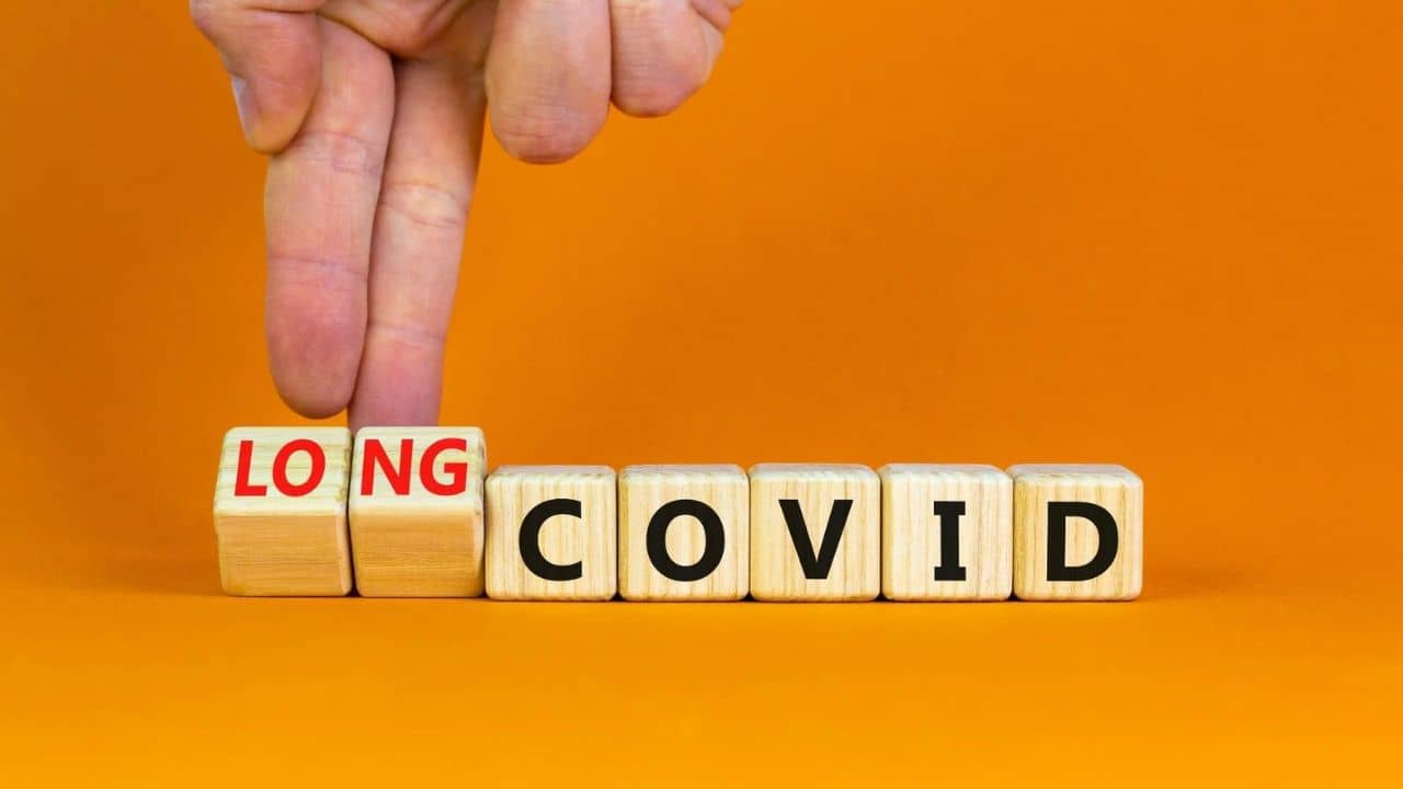 Long Covid Symptoms: টানা শুকনো কাশি, সর্দি বা শ্বাসকষ্টে ভুগছেন? লং কোভিডের ৭ লক্ষণ জেনে রাখুন