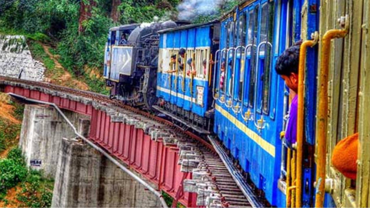 Slowest Train: দেশের সবথেকে ধীরগতির ট্রেন কোনটি জানেন?