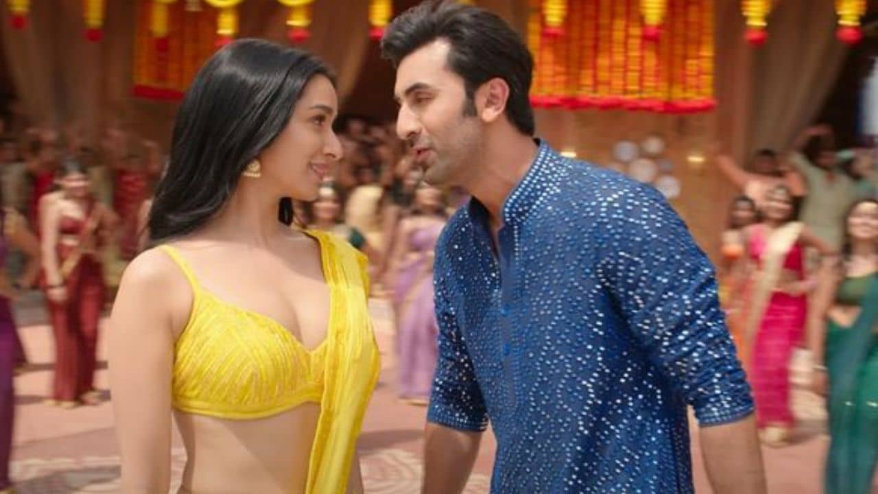 Ranbir-Shraddha Fees: পারিশ্রমিকে এত ফারাক? ছবি করে রণবীরের অর্ধেকের অর্ধেক টাকাও হাতে পেলেন না শ্রদ্ধা