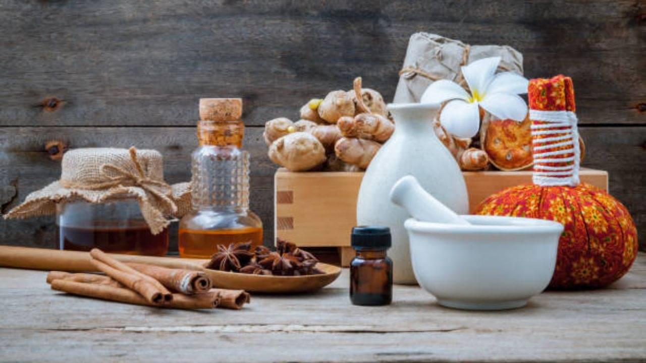 Ayurveda: এই ৫ ভেষজ ঠিকমতো খেতে পারলে শিরায় আটকে থাকা কোলেস্টেরল পুরো গলে যাবে ঠিক ৩০ দিনেই