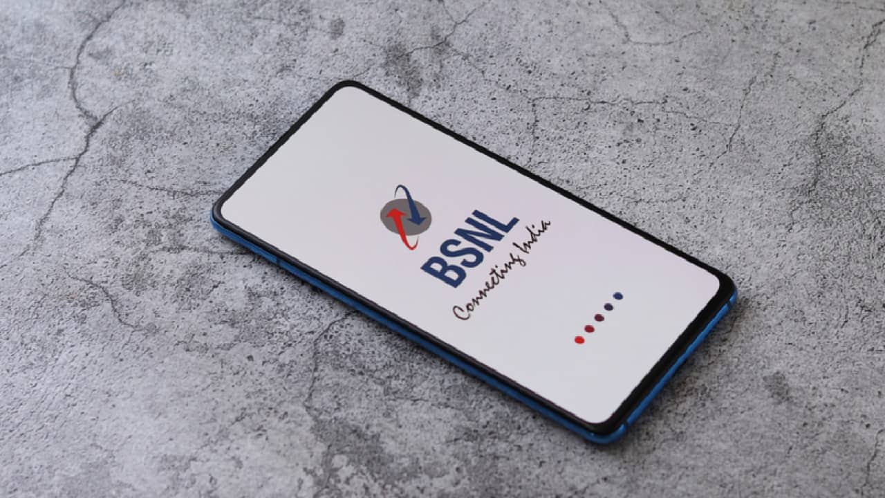 BSNL-এর সস্তার এই প্ল্যানে টানা 65 দিন আনলিমিটেড কলিং ও ডেটা, চিন্তায় Jio-Airtel