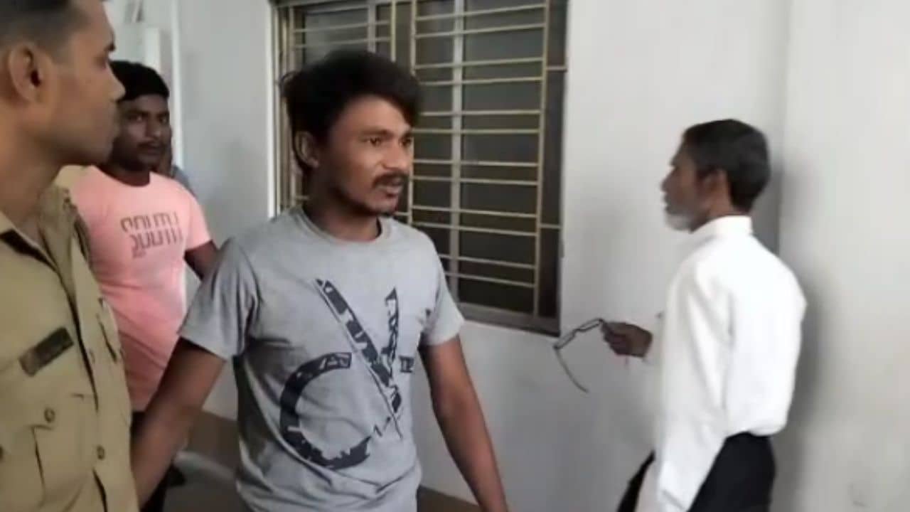 Bhangar: বিচ্ছেদের পরও স্ত্রীর সঙ্গে ডেটিং করতেন লুকিয়ে, তাঁরই অস্বাভাবিক মৃত্যুতে যাবজ্জীবন কারাদণ্ড হল যুবকের